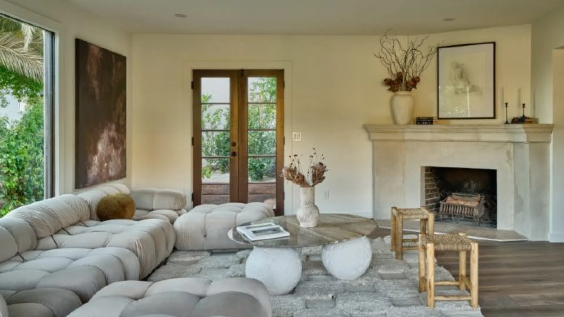 Sabrina Carpenter's second living room Sabrina Carpenter's second living room