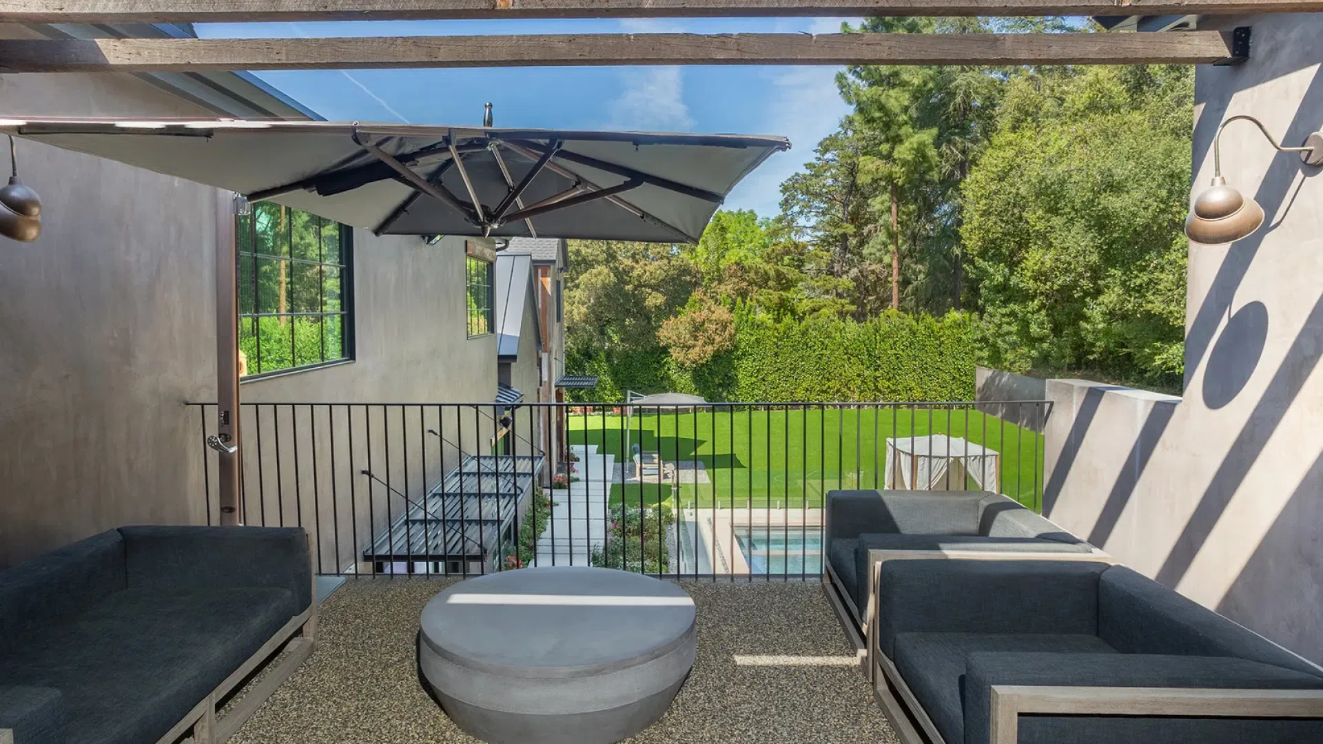 Kelly Clarkson's Terrace Kelly Clarkson's Terrace
