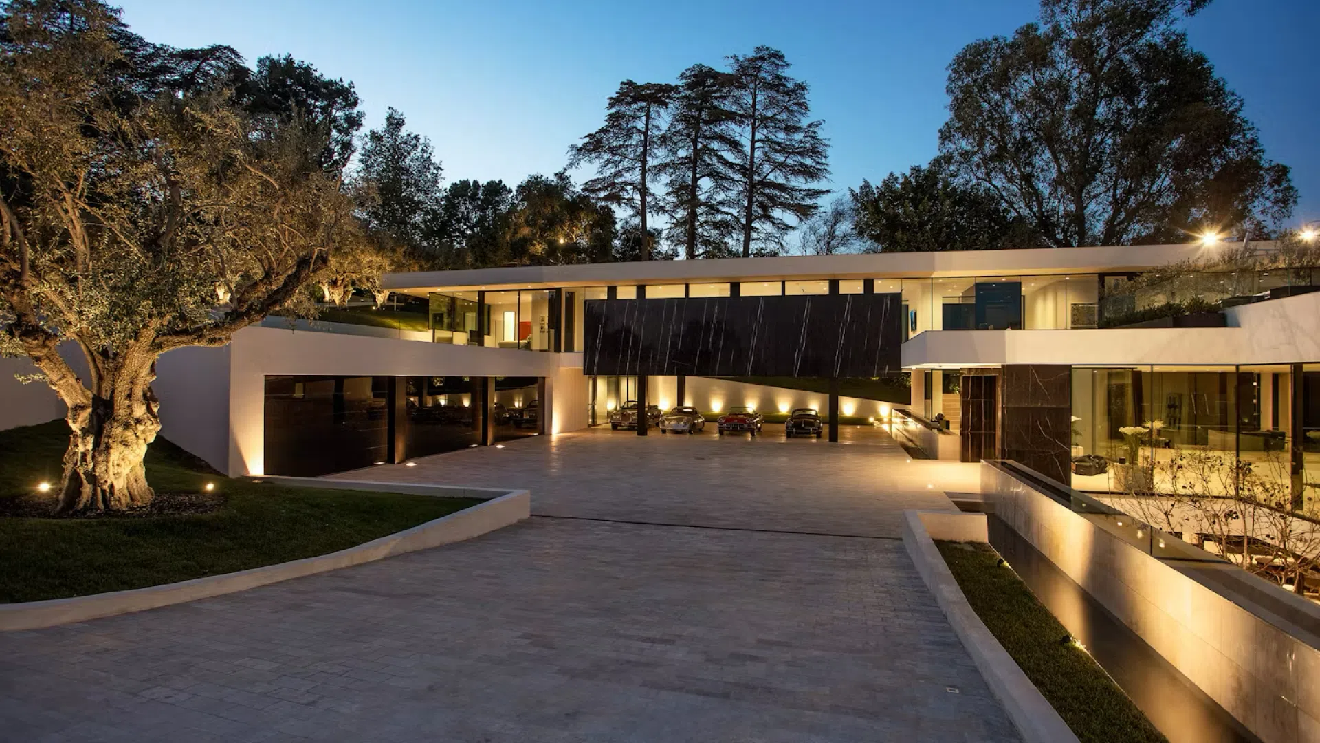 Beyoncé and Jay-Z's House in Bel Air Beyoncé and Jay-Z's House in Bel Air