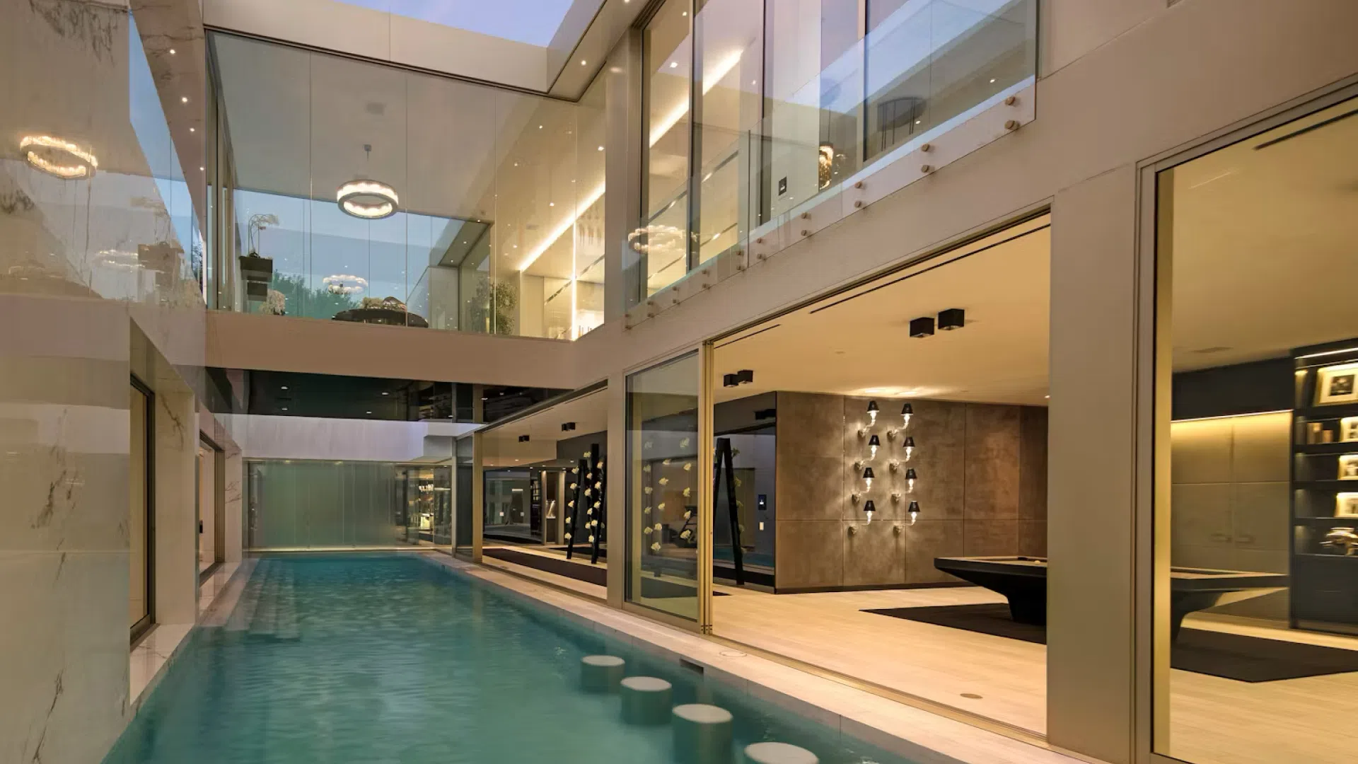 Beyoncé and Jay-Z's House in Bel Air Beyoncé and Jay-Z's House in Bel Air
