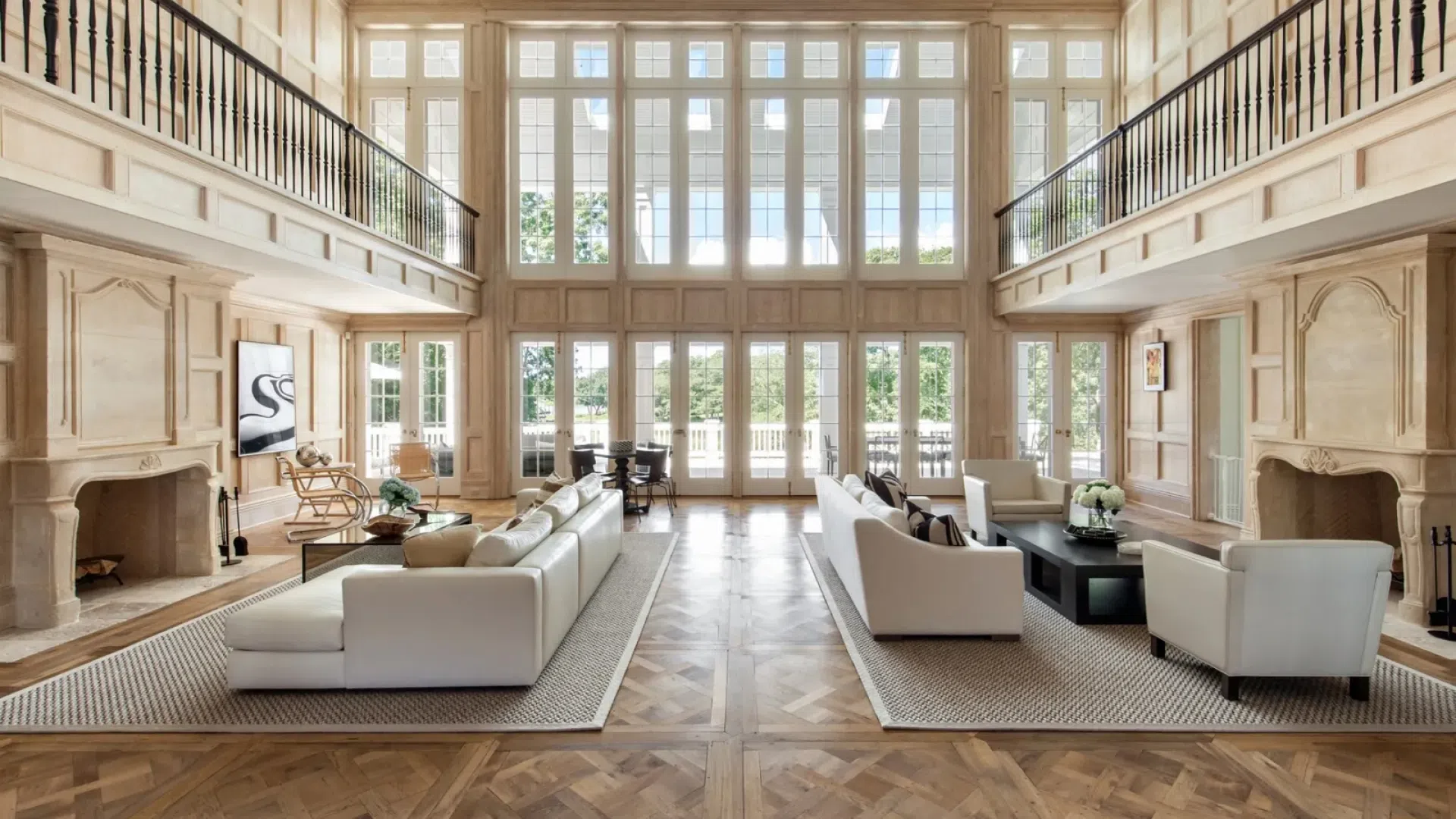 Beyoncé and Jay-Z's living room Beyoncé and Jay-Z's living room