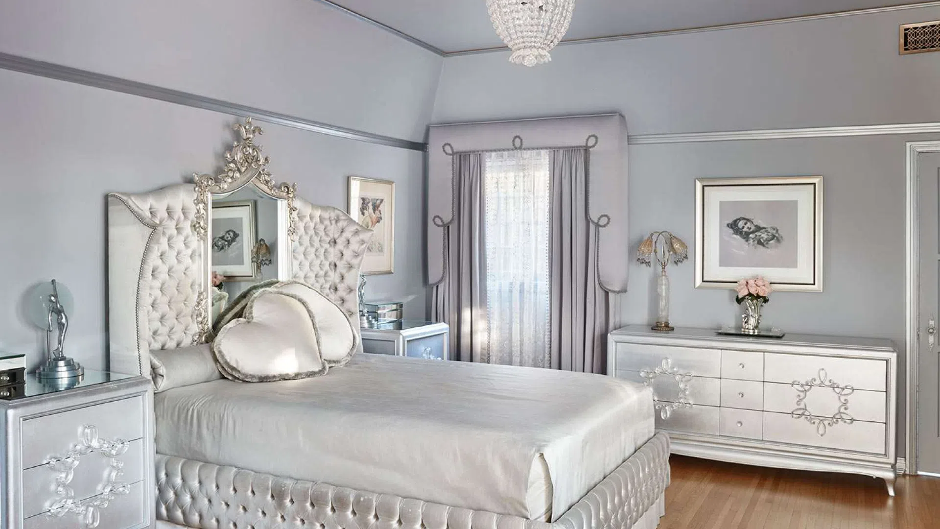Dita Von Teese's Master Bedroom Dita Von Teese's Master Bedroom