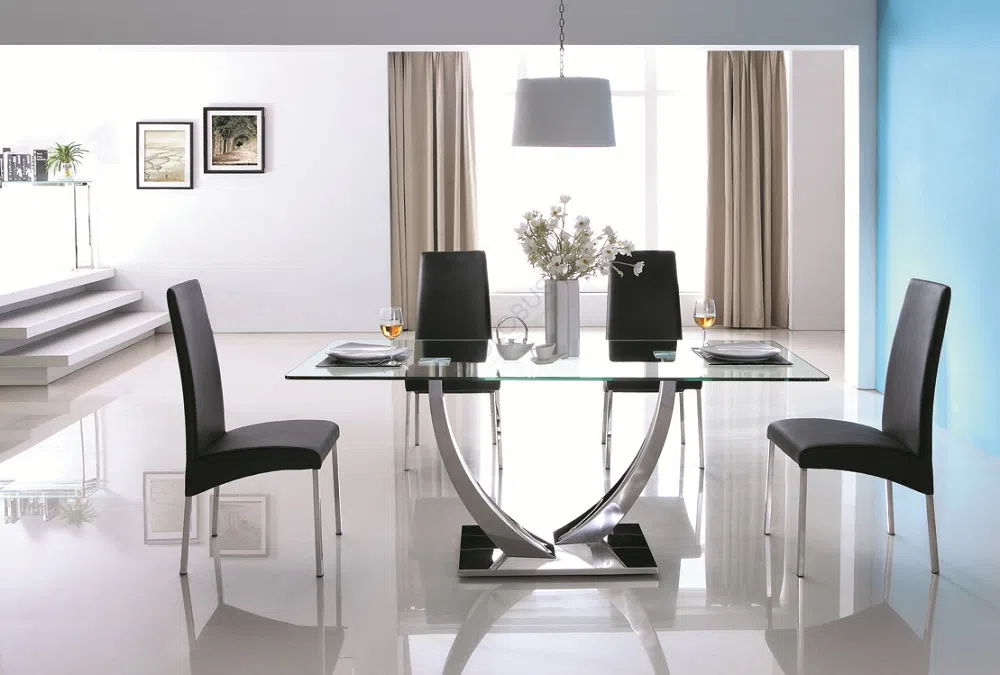 Dining table Risucchiare