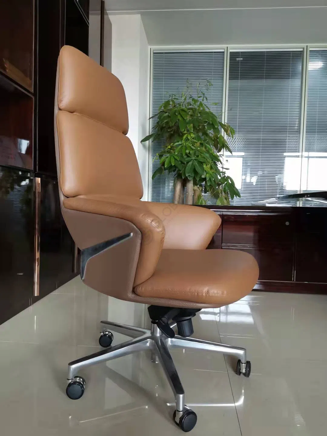 Office armchair Ornatiss