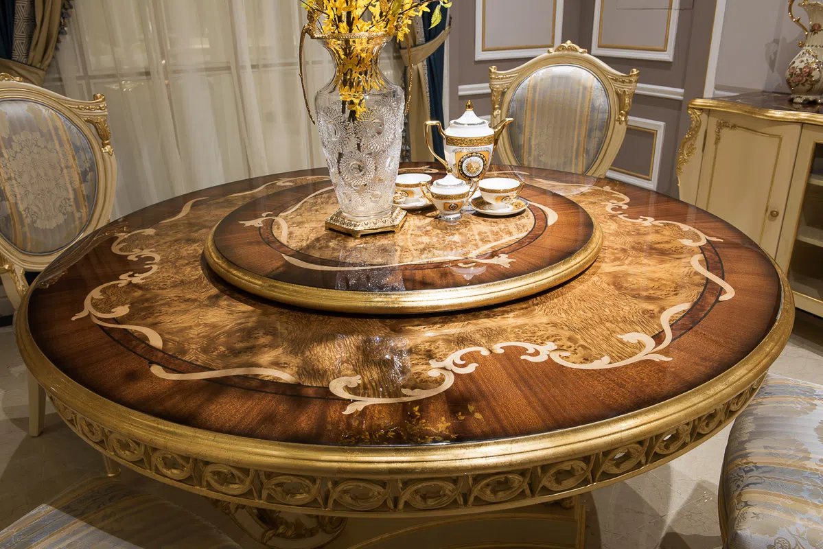Dining table Logoriano