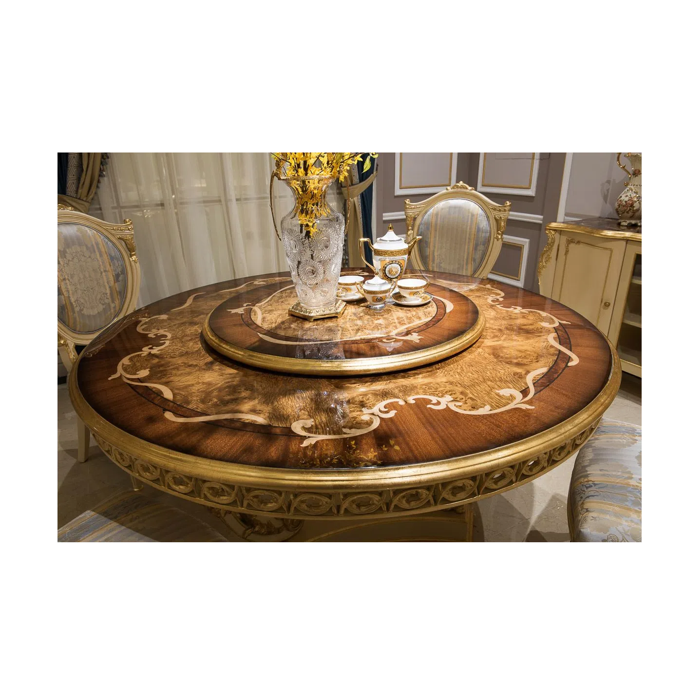 Dining table Logoriano