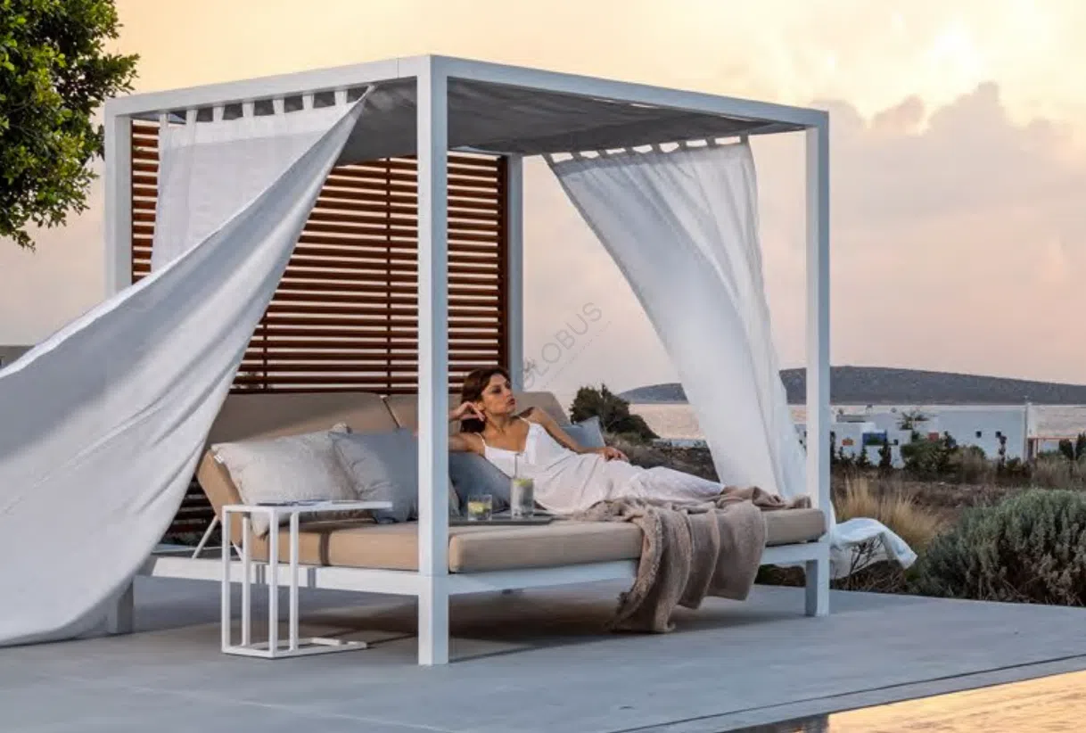 Outdoor sofa Vibricius