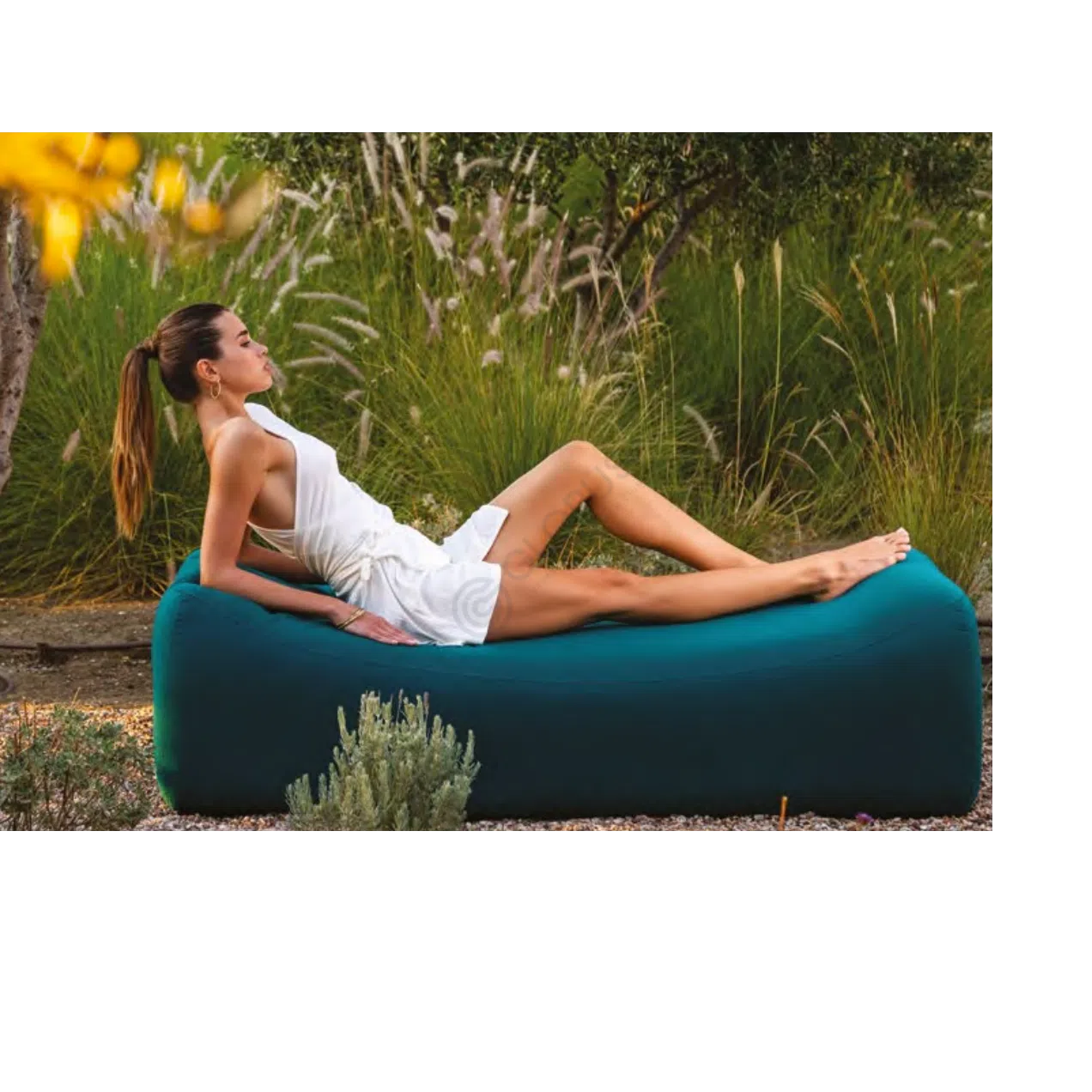 Outdoor pouf Tacla