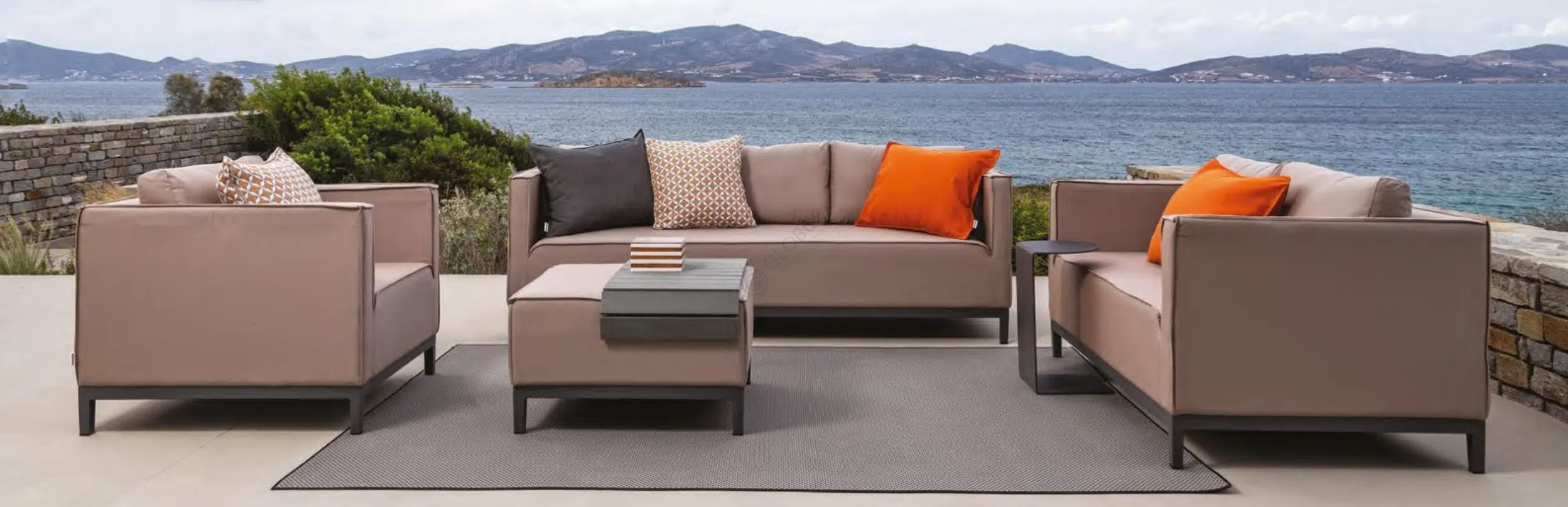 Outdoor pouf Nobilisimo