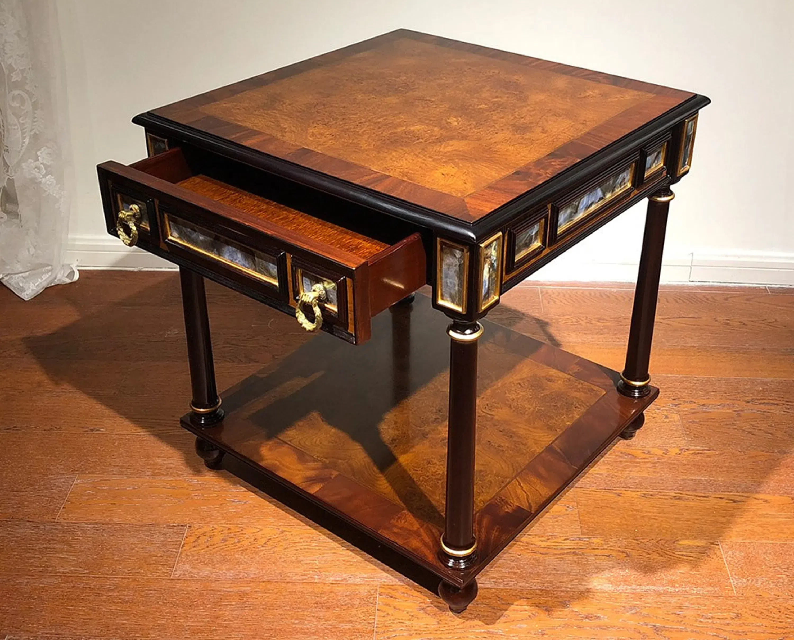 Side table Arretrare