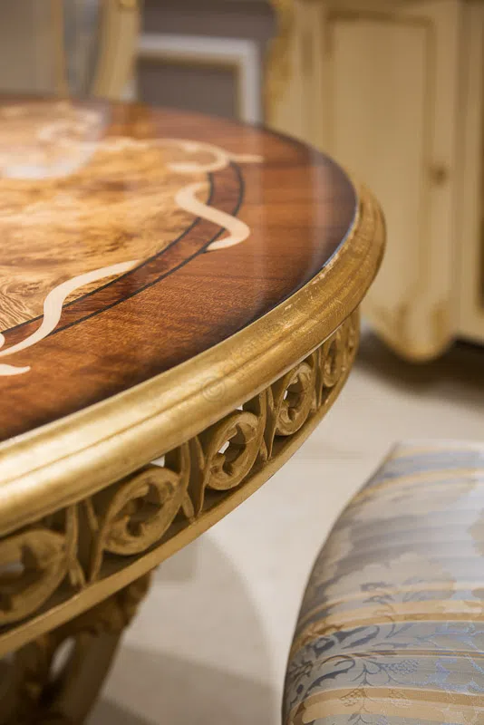 Dining table Logoriano