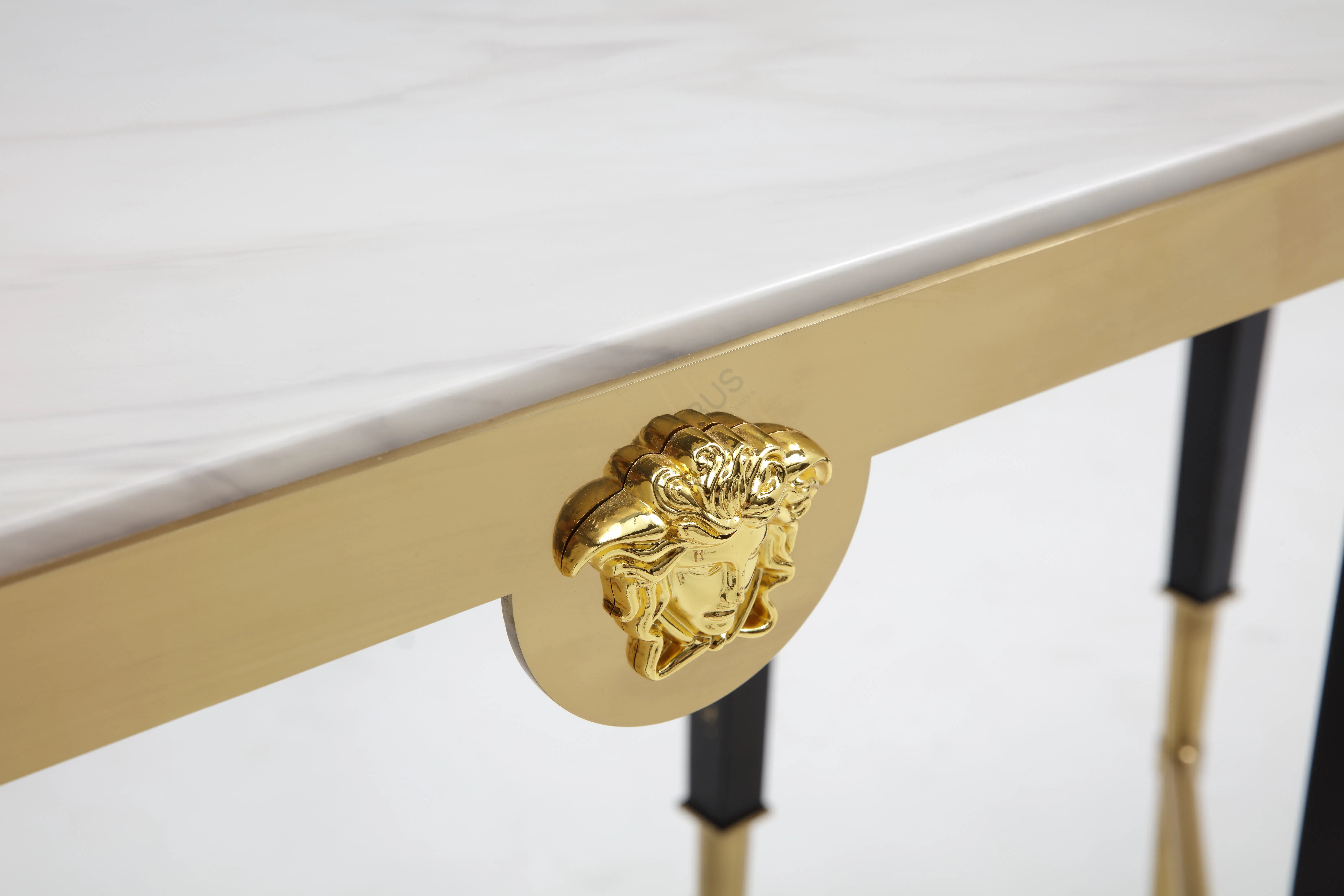 Console VERSACE Argo